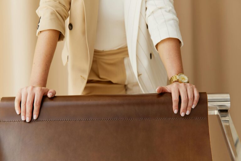 Mastering Chic Office Style for Modern Professionals
